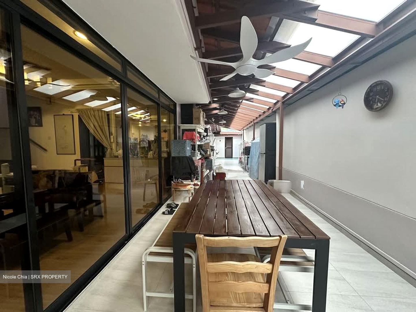 Phillips Avenue (D19), Terrace #568670691